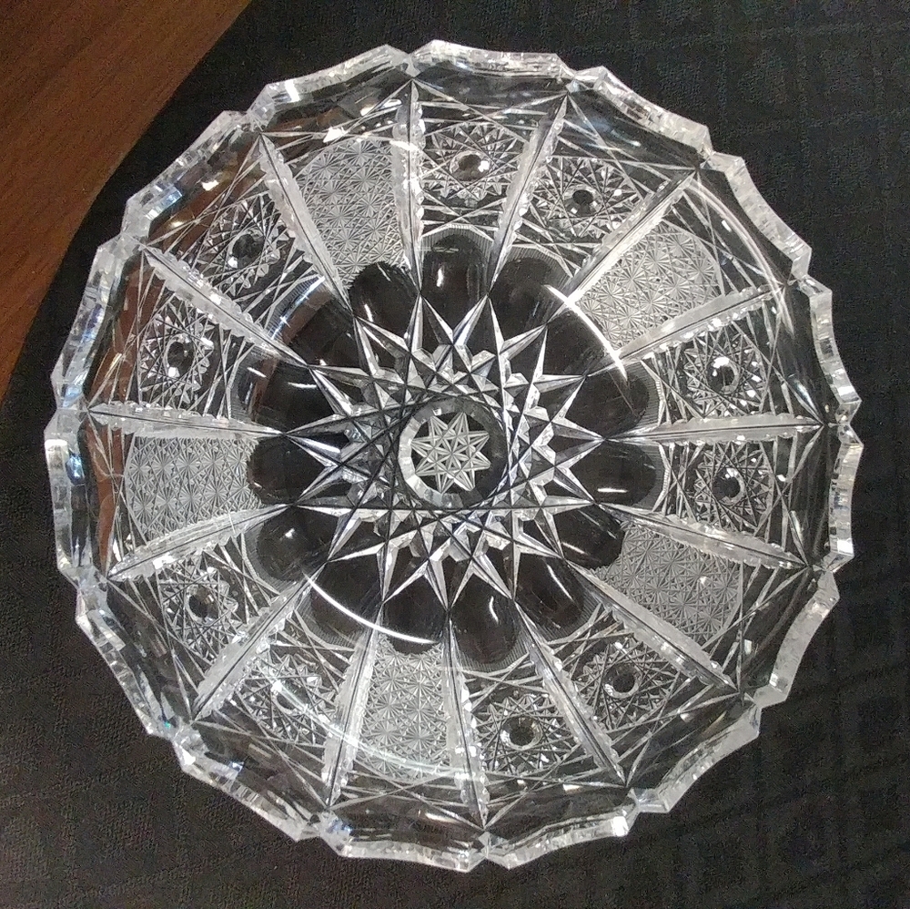 Cut Crystal Bowl, Queen Lace 24% Lead